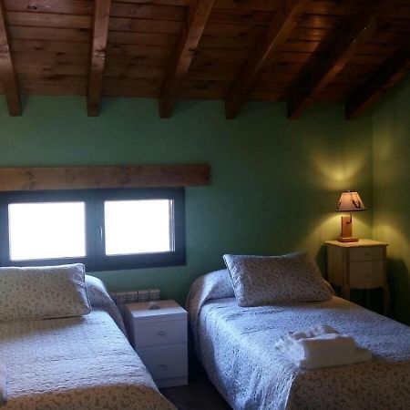 Apartamento Turistico Casas De Manuel La Pola de Gordon 外观 照片
