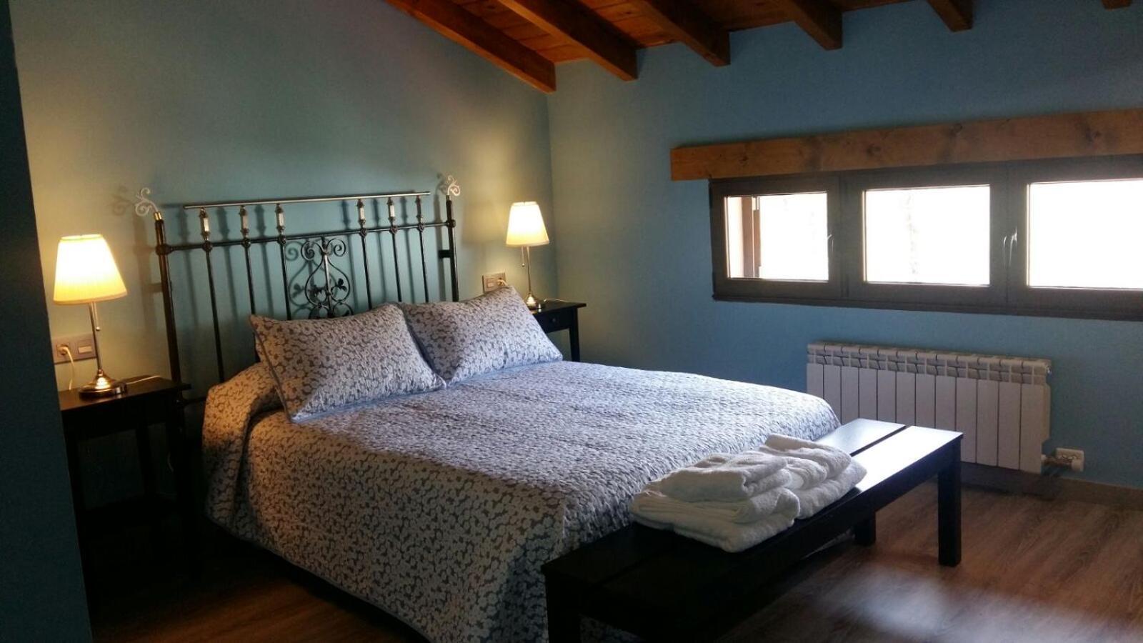 Apartamento Turistico Casas De Manuel La Pola de Gordon 外观 照片