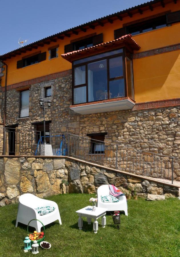 Apartamento Turistico Casas De Manuel La Pola de Gordon 外观 照片
